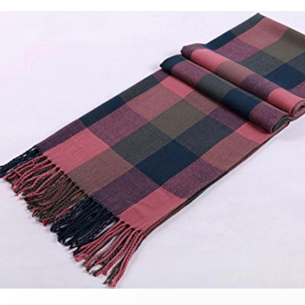 Large scarf - Picture 3 of 6